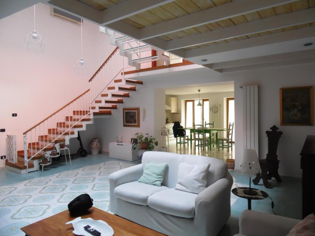 A Casa Di Monica Leilighet Pozzuoli Eksteriør bilde