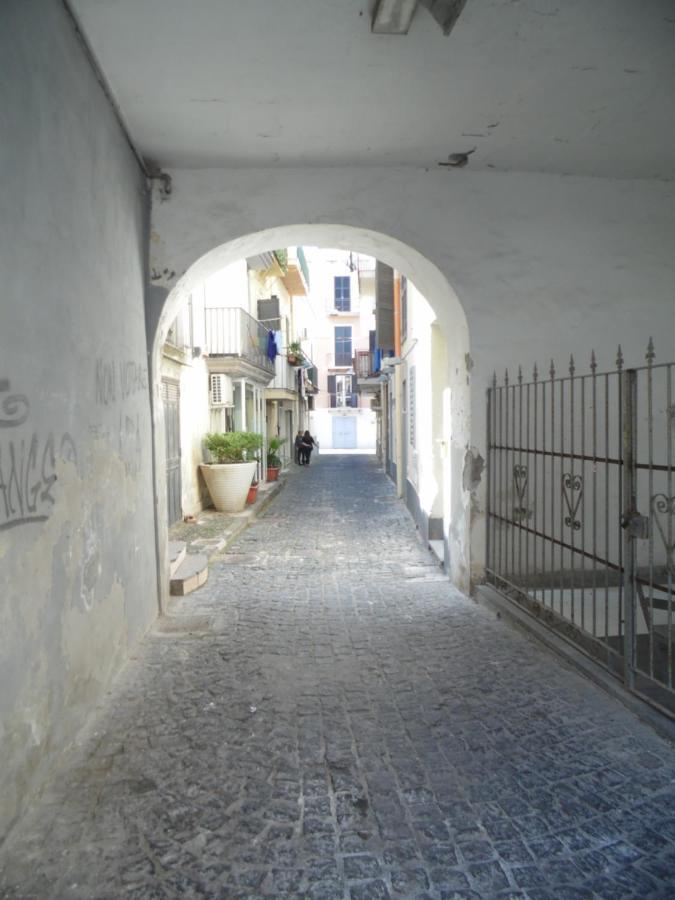 A Casa Di Monica Leilighet Pozzuoli Eksteriør bilde