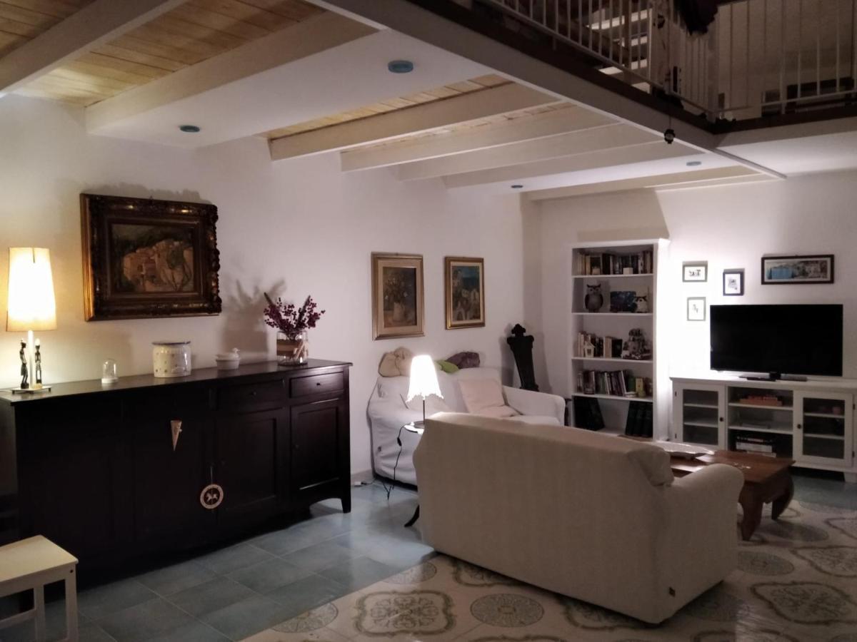 A Casa Di Monica Leilighet Pozzuoli Eksteriør bilde